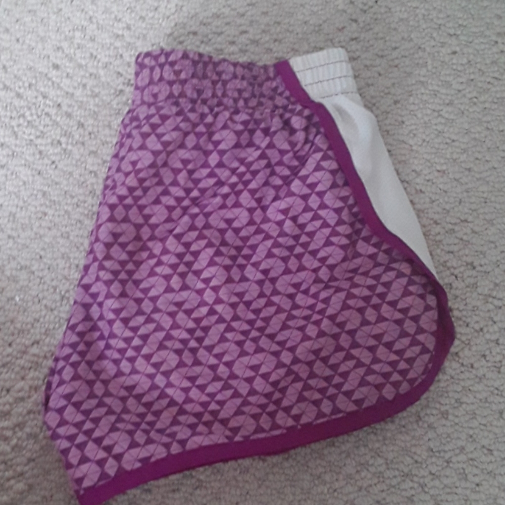 Shorts - Picture 2 of 3
